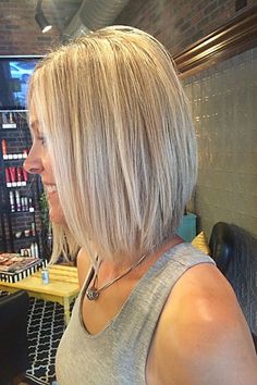 Short Inverted Bob Haircuts, Bob Haircuts For Fine Hair, Inverted Bob Haircuts, Angled Bob Haircuts, Angled Bob Hairstyles, Best Bob Haircuts, Medium Bob Hairstyles, Choppy Bob Hairstyles, Angled Bob