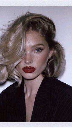 Vogue Beauty, Gisele Bundchen, Candice Swanepoel, Trending Haircuts, Short Blonde, Blonde Bobs, Irina Shayk, Barbara Palvin