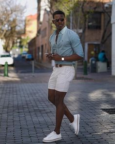 Fashion Transformation, Classy Shorts, Future Wear, Boo Thang, Black Men Fashion Casual, Mens Summer Outfits, Dubai Style, Short Men, Black Men Fashion Swag