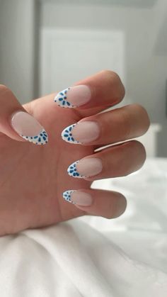 Nail Ideas For 13-14, Cute Acrylic Nails Blue French Tips, Girly Acrylic Nails Almond, Simplistic Nail Art, Cute Almond Shaped Nails Design, Nail Inspo 11-12, Simple Nail Designs Blue French Tips, Nail Inspo For Teens, Preppy Nail Ideas French Tip