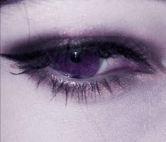 Purple Person Aesthetic, Purple Alt Makeup, Eye Bags Aesthetic, Eyepatch Aesthetic, Elissabat Aesthetic, Dark Purple Eyes, Black Hair Purple Eyes