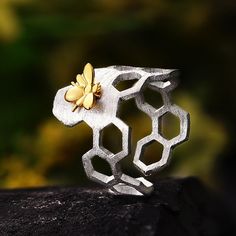 Gold Honeycomb Ring Fine Jewelry Bee for Women Wedding Jewelry Brand Name: Genuine-GemstoneItem Type: RingsStyle: TrendyMetals Type: SilverRings Type: Wedding BandsShape\pattern: AnimalGender: WomenOccasion: Party, Wedding EngagementMetal Stamp: 925 Sterling Silver Honeycomb Ring, Bee Ring, Handmade Sterling Silver Rings, Bee Jewelry, Gold Bee, Bee Happy, Astronomer, Pretty Rings, Fine Jewelry Designers