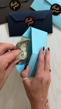 Paper Money Envelope Diy, How To Make Money Envelopes, Make Envelope Out Of Paper, Money Envelopes Diy, Money Wrapping Ideas, Paper Envelope Diy, Making Envelopes, Paper Bouquet Diy, Envelope Money