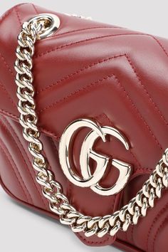 BURGUNDY ELEGANCE Make a statement with the deep, rich burgundy hue of the GG Marmont 2.0 Shoulder Bag by Gucci. This iconic piece, with its luxurious leather and striking silver GG logo, is the perfect pop of color to elevate any outfit. Whether you're headed to an event or just want to feel fabulous, this bag is for you. Everyday. GRAB IT NOW ON ITALIST! Click the link. #GucciLovers #BurgundyElegance #GGStyle #LuxuryFashion #DesignerBag #ItalistStyle #FashionForward Bag Gucci, Red Quilts, Gucci Gg Marmont, Buy Gucci, Leather Detail, Chevron Design, Saint Laurent Shoes, Gg Marmont, Leather Cap