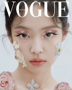 Jennie Magazine, Jennie Vogue, Album Blackpink, Makeup Karakter, Shoot Makeup, Painting Reference, Photoshoot Idea, Art Makeup