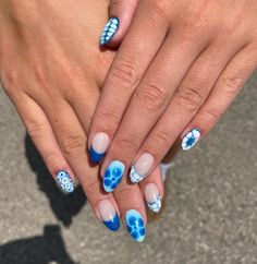 so many cute nailssss Cute Summer Vacation Nails, Back To School Nails For Teens, Cute Nails Blue, Island Vacation Nails, Uñas Summer, Realistic Nails, Amber Nail, Summertime Nails, Nails Back To School