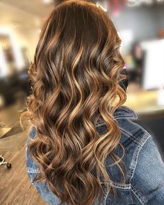 Long brown Balayage hair with beach waves #beachwaves  #balayage #longhair #caramelbalayage #blondebalayage #salonsanity #louisianahair Pretty Beach Waves Hairstyles, Beach Waves On Brown Hair, Long Brown Balayage, Long Brown Balayage Hair, Hair With Beach Waves, Brunette Waves Long, Beachy Waves Brunette, Beachy Waves Long Hair, Brown Beach Waves