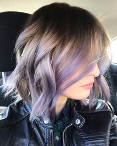 Silver Lavender Hair Balayage, Colored Balayage Fun, Purple Toned Hair, Hair Color Ideas Medium Length, Short Lavender Hair, Purple Balayage Hair, Lavender Balayage, Colorful Hair Ideas, Pastel Hair Ombre