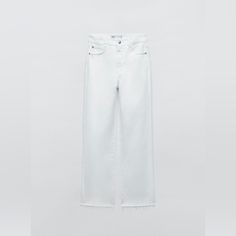 New With Tags, Never Worn! Zara White Straight Denim With Distressed Hem, Size 40 (Us 8) Zara Wide Leg Jeans, Metallic Jeans, Khaki Jeans, Raw Hem Jeans, Light Blue Jeans, Zara White, Grey Jeans, Zara Jeans, Zara Pants