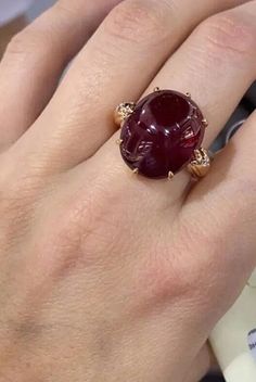 Retro Style Dark Ruby Rose Gold RingRing Red Spinel Ring, Victorian Gold Ring, Antique Ruby Ring, Victorian Style Rings, Rainbow Topaz, Oval Setting, Jewelry Girl, Tension Setting, Happy 60th Birthday