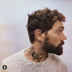 Scruffy Mens Hairstyles, Mens Hairstyles Medium Messy Wavy Hair, Men’s Haircuts Thick Hair Short, Men’s Scissor Cut Short, Messy Man Hair, Textured Haircut For Straight Hair, Short Hair On Sides Long On Top, Short Edgy Hairstyles Men, Thick Hairstyle Men