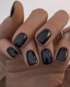 November Manicure, Minimalist Manicure, Top Nail, Manicures Designs, Autumn Nails, Nails Inspo, Nail Trends, Black Nails, Nail Artist