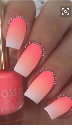 Summer coral white ombre Matte Nails Medium Length, Ombre Nails With Art Designs, Salmon Ombre Nails, Summer Nail Ideas Ombre, Coral White Nails, Coral And White Ombre Nails, Ombre Beach Nails Summer, Pretty Dip Nail Ideas, Pink Salmon Nails