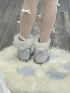 Winter fashion coquette aesthetic dollete fashion blue bows winter doll girly outfit mini bailey bow uggs soft girl aesthetic duffle bag love shack fancy Dollete Fashion, Mini Bailey Bow Uggs, Light Blue Coquette, Coquette Disney, Mha Style, Bow Ugg Boots, Blue Uggs, Bow Ugg, Bow Uggs