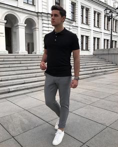 Fashion School Outfits, Mens Fashion Smart, Mens Fashion Casual Outfits, Sneakers Outfit, Grey Pants, Sneakers Men Fashion, Mens Fashion Summer, Mens Casual Outfits