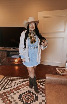 Curvy Western Outfits Women, Brianna Purvis, Rancho Lifestyle, Western Concert Outfits Women