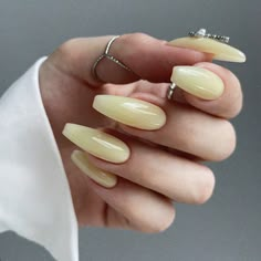 Winter Yellow Nails, Nails Aesthetics, Natural Morning, Aesthetics Instagram, Yellow Nail, Fun Nail Colors, Winter Nails Acrylic, Nail Swag, Instagram Beauty