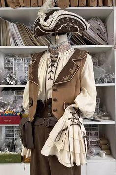 Renassiance Fair Pirate, Detective Costume Male, Late 1700s Fashion Men, Pirate Inspired Outfits Male, Pirate Fashion Mens, Pirate Aesthetic Clothing Male, Masculine Witchy Outfits, Middle Age Outfits, Pirate Clothes Men