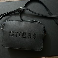 Crossbody Crossbody Guess, Bags Guess, Black Crossbody Purse, Guess Bags, Black Crossbody, Bagpack, Crossbody Purse, Purses Crossbody, Crossbody Bags