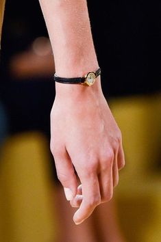 Minimalist Watch Women, Runway Details, Watches Women Leather, Minimalist Watch, British Fashion, Jewelry Lookbook