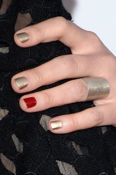 Nails Celebrity Nails Trends, Nails 2015, Celebrity Nails, Nail Polish Trends, Red Nail, Metallic Nails, Popular Nails, Hot Nails, Gel Nail Designs