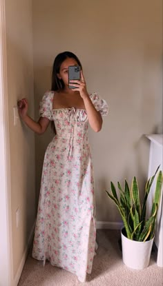 Summer Midi Dress Aesthetic, Floral Spring Dresses Aesthetic, Long Feminine Dresses, Cottage Floral Brunch Dress, Pretty Casual Dresses Long, Long Spring Dresses Casual, Long Floral Dress Aesthetic, Summer Dresses Long, Long Sundresses