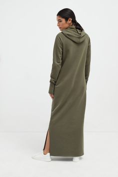 Enjoy maximum coverage in our Elba Sweatshirt Dress. Fashioned from our midweight, breathable European French Terry, she'll hug you all day in her full-body silhouette featuring an ankle-grazing hem and side vents. Zipped front pockets make space for essentials. And seamlessly attached to the hood is a gaitor mask you can raise up to the nose for added protection and insulation.[SPLIT] Sam is 5'8" (173 cm) tall, wearing size XS. Total length approximately 55" (140 cm). Midweight European French Long Sleeve Sweatshirt Dress, Body Silhouette, Sweat Dress, Graphic Tee Dress, Sweatshirt Fabric, Active Leggings, Slim Fit Shorts, Tee Dress, Sweatshirt Dress