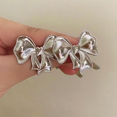 Size: 3.2*3 cm/ 1.3*1.2 in Indie Accessories, 90's Aesthetic, Accessories Y2k, Aesthetic Accessories, Aesthetic Jewelry, Necklaces And Bracelets, 90s Aesthetic, Coquette Bow, Bow Earrings