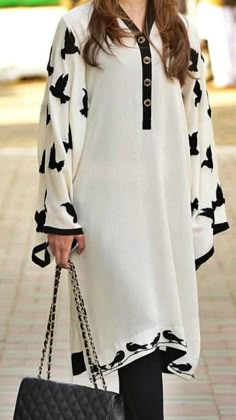 Eastern Clothes, Pakistani Kurti, Simple Kurta, Birds Print, White Kurta, Printed Kurti, December 8, Indian Attire