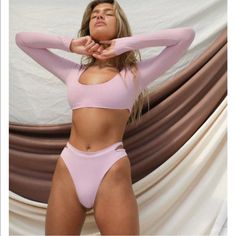 Free People Rash Guard Bikini Top Nwt, Size Medium, Cropped Light Pink Color. Gorgeous Women Bikinis Free People, Paddle Board Yoga, Free People Swim, Light Pink Color, Rash Guard, Womens Swim, Pink Color, Light Pink, Free People