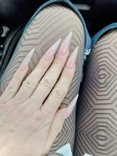 Clear Stiletto Nails, Travel Photography Aesthetic, Hand Resting, Sharp Nails, Pinterest Art, Claw Nails, Popular Trends, Flower Bomb, Soft Nails