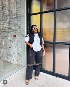 Plus Size Street Style 2023, Fall Outfits For Black Women, Classy Dressing, Outfits For Black Women, Date Night Summer, Fashion School Outfits, Outfit Ideas For Black Women, Best Fall Outfits, Classy Party