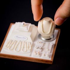 Modern Silver Jewelry, Jewelry Editorial, Miniature Diy, Clay Miniatures, Mini Things, Jewelry Card