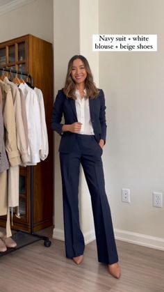 Women Business Professional Suits, Navy Suit Women Business, Attorney Court Outfit, Judge Outfit Court Women, Blazer Outfits Interview, Womens Suits Professional Interview Outfits, Court Women Outfit, Suits For Women Interview, Lawyer Court Outfits