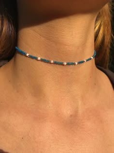 Beautiful blue boho choker Summer Choker, Hip Jewelry, Diy Friendship Bracelets Tutorial, Handmade Chokers, Blue Beaded Necklace, Boho Choker, Diy Bracelets Patterns, Friendship Bracelets Diy