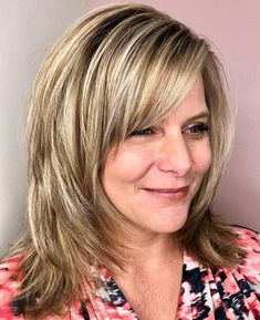 Shoulder-Length Hair with Side Bangs Hairstyles With Side Bangs, Medium Length Hair With Bangs, Side Bangs Hairstyles, Medium Length Hairstyles, Bangs With Medium Hair, Midlength Haircuts, Long Bangs, Curly Hair With Bangs