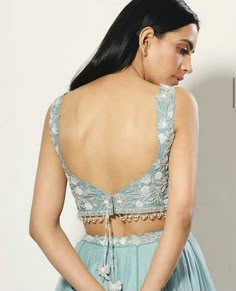 Blouse back Deep Back Blouse Design, Stylish Blouse Back Design, Deep Back Blouse, Lehenga Blouse Styles, Bride Blouse, Sleeveless Blouse Designs, Simple Lehenga, Wedding Saree Blouse