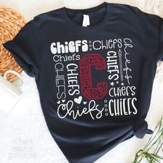 Comes On A 100% Gildan Cotton Tee In White, Black Or Gray. Cute Shirt To Add To Your T-Shirt Collection. Message Me For "White" Tee. Thank You! Chiefs Shirt, Cheer Mom Shirts, Chiefs Shirts, Mardi Gras Shirt, Happy Shirt, Kc Chiefs, Cheer Mom, Cute Shirt, Shirt Collection