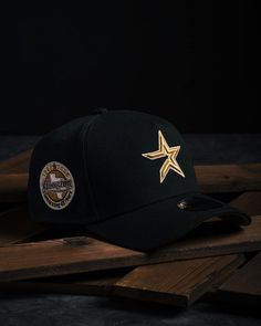 Loyalty Symbol, Black Sweats, Cap Collection, Black Crown, Black Camel, Brand Sale, Astros Logo