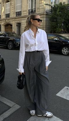 Wide Leg Pants Outfit, White Shirt Outfits, Look Adidas, Leg Pants Outfit