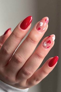 50  Trendy Valentine's Day Nails to Elevate Your Look Short Nail Designs Easy Valentines Day, Easy Valentines Nails Short Square, Cute February Nails Short Almond, Red Or White Nails, Pretty Nails Valentines Day, Valentines Nails Ballerina Shape, Nails For Valentines Day Simple, Valentine Nails Natural, Easy Valentines Nail Designs