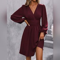 New Chic Ruched Waist Lantern Sleeve Dress * Long Sleeve * Flowy Lantern Style * Wrap V Neck * Ruched Wide Waistband * Smocked Stretch Waist Back * Flowy Flared A Line Skirt *Approximate Unstretched Measurements* Xs (2) *Bust 34" *Waist 25.25" * Length 34.5" Small (4) *Bust 35.25" *Waist 26.75" *Length 35.25" Medium (6) *Bust 37" *Waist 28.25" *Length 36.25" Large (8/10) *Bust 39.25" *Waist 30.75" * Length 37" Xl (12) *Bust 41.5" *Waist 33" * Length 37.75" Xxl (14) *Bust 44" *Waist 35.25" * Leng Ruched Waist Dress, Mid Skirt, Deep Autumn, Lantern Sleeve Dress, New Chic, Vestido Casual, Bellini, Long Sleeve Midi, Lantern Sleeve