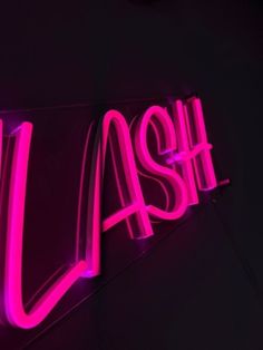 Lash Banner Ideas, Lash Business Promotion Ideas, Lash Artist Aesthetic Pink, Logo Para Lash Designer, Lash Page Aesthetic, Lash Logo Ideas, Eye Lash Art, Eye Lash Design, Pink Lashes