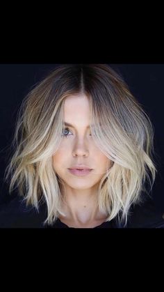 Brown Blonde Hair, Hair Waves, Ombre Hair, Balayage Hair, Medium Length Hair Styles, Bob Hairstyles, Hair Lengths, Hair Trends