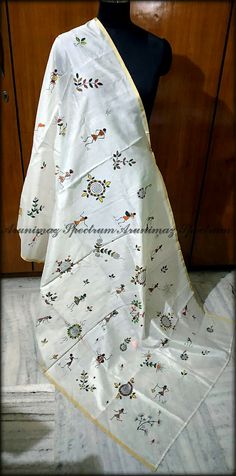 Warli Painting On Dupatta, Varli Painting Art On Fabric, Warli Motifs, Chunni Designs, Design Outline, Handmade Paper Art