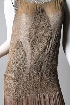 1920S Champagne Silver Silk Lamé Cocktail Dress With Beaded Spiderweb Metallic Beaded Spiderweb, 1920s Champagne, Art Deco Lace, 1920s Evening Dress, Colorful Gown, Lame Dress, 1920s Outfits, Deco Dress, Velvet Cocktail Dress