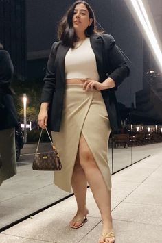 Office Formal Wear, Plus Size Model Outfits, Fitness Lifestyle Photography, School Appropriate Outfits, Steal Her Look, Edgy Work Outfits, Plus Size Office, Appropriate Outfits, Plus Size Street Style