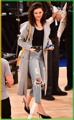 Nina Dobrev Fashion, Nina Dobrev Casual Outfits, Fall Celebrity Outfits, Nina Dobrev Outfits, Jeans With Heels Outfits, Nina Dobrev Style, Fest Outfits, Celebrity Wedding Dresses, Celebrity Fashion Trends