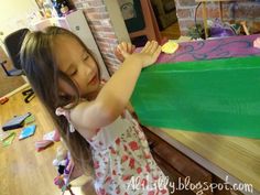 Shoebox Parade Float Tutorial | alililytempblog Shoebox Parade Float, Barbie Shoes, Parade Float, Shoe Box, Float, Derby, Art Projects, Floating, Art