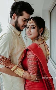 Kerala Hindu Wedding Photos, Wedding Color Pages, Temple Poses, Marriage Pic, Stylish Photoshoot, Hindu Wedding Photos, Marriage Poses, Bride Groom Photoshoot, Marathi Wedding